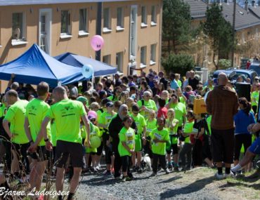 Løvstakken opp 2017: Grillmat, vafler, medalje og T-skjorte